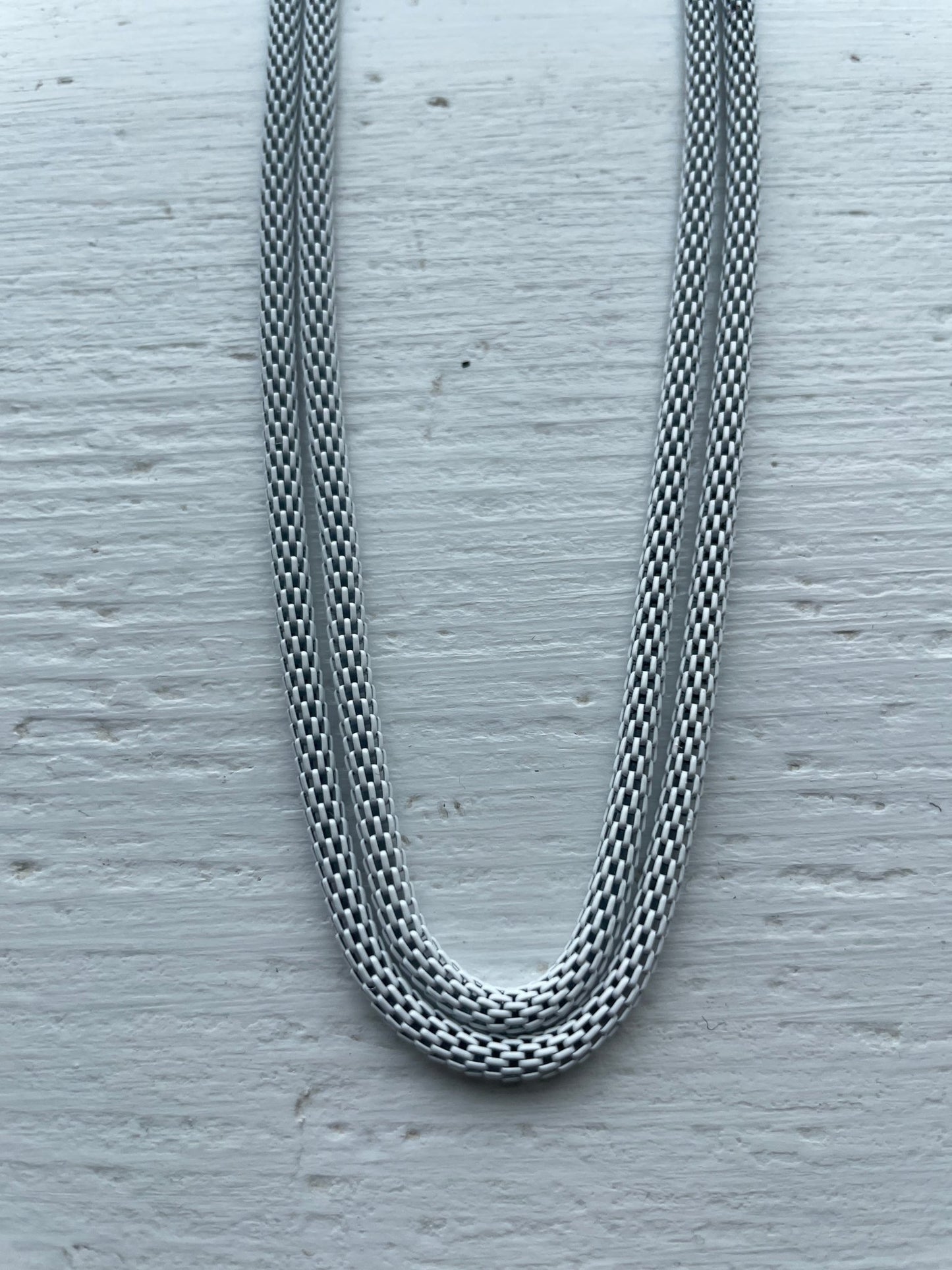 FLEX MATAL NECKLACE - Gray