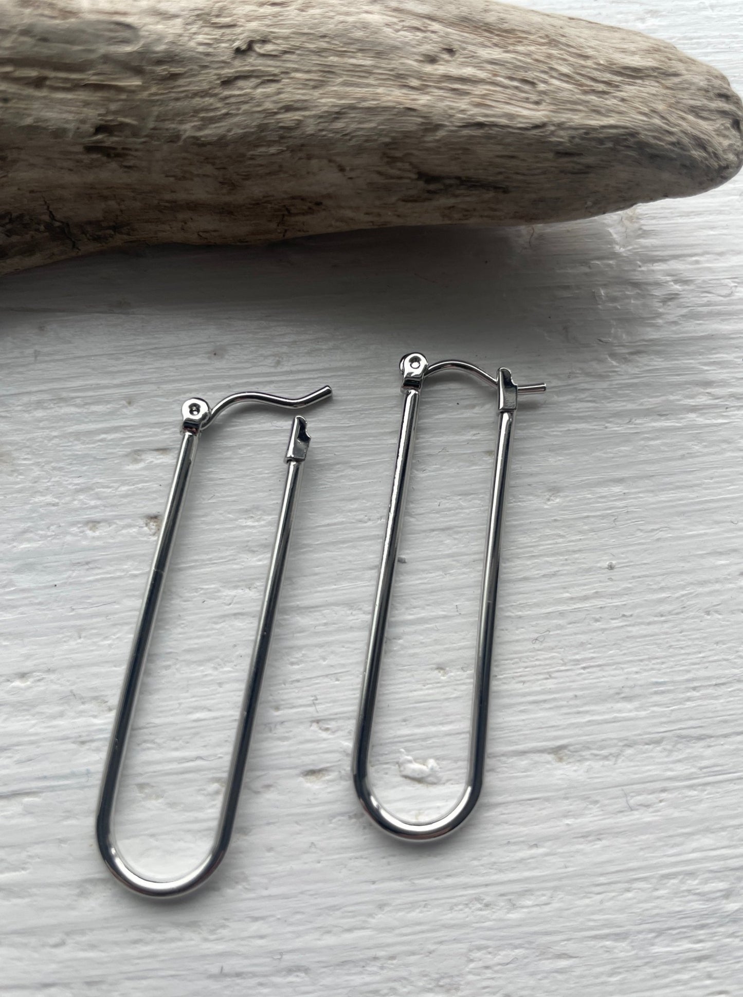 MOON AND BACK - OBLONG EARRING - Gray